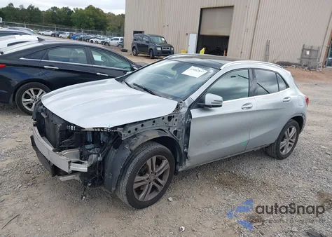 2017 Mercedes-Benz Gla 250 4Matic z USA, uszkodzony, nr VIN WDCTG4GB4HJ335611